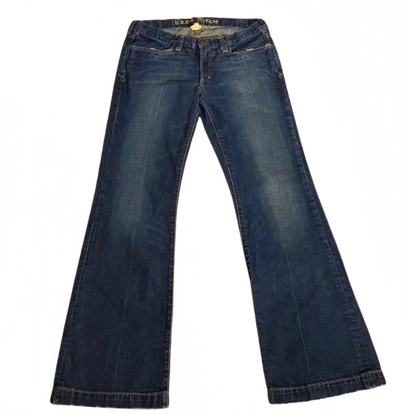 Abercrombie & Fitch Denim - Abercrombie Ezra Fitch Wide Leg Low Rise Flare Jeans in medium dark wash size 27